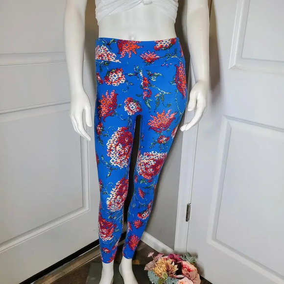 LuLaRoe OS One Size Leggings Pixel Roses Flowers Blue Coral Unicorn LLR NWOT - Picture 5 of 15